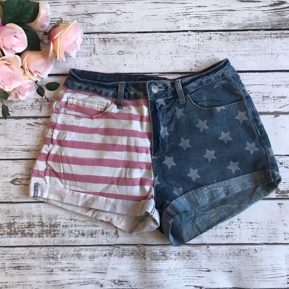 American Flag Jean Shorts 🇺🇸 - Picture 1 of 8